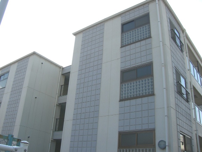 前田マンション