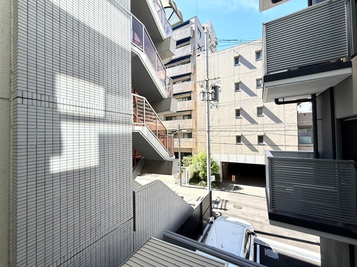 物件内観写真16　(室内からの展望)