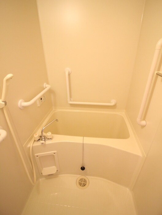 物件内観写真8　(バス／シャワールーム等)