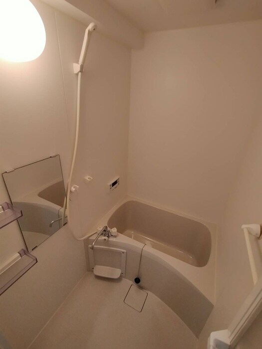 物件内観写真9　(バス／シャワールーム等)