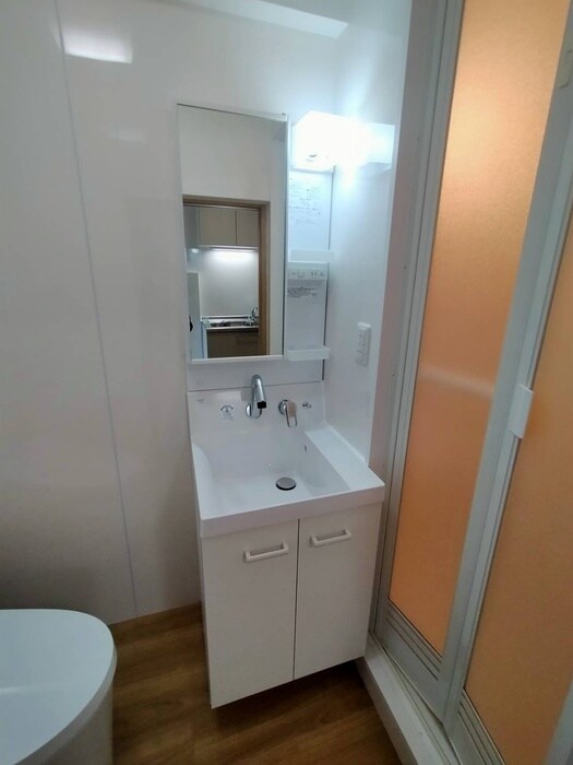 物件内観写真11　(洗面)