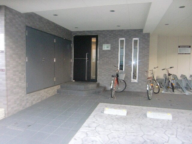 物件外観写真5　(駐輪場)