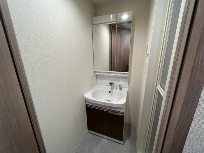 物件内観写真11　(洗面)