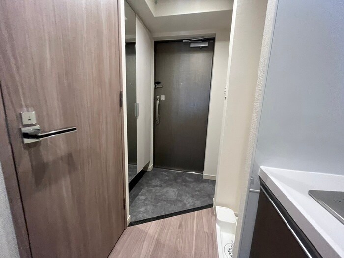 物件内観写真15　(玄関)