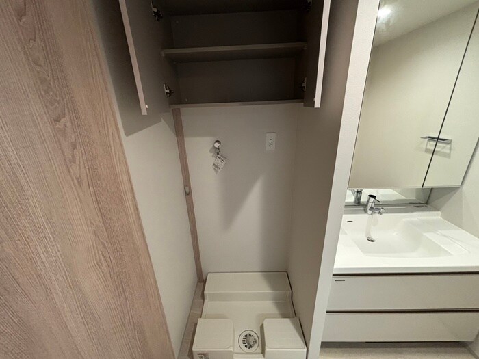 物件内観写真16　(洗濯機置場)