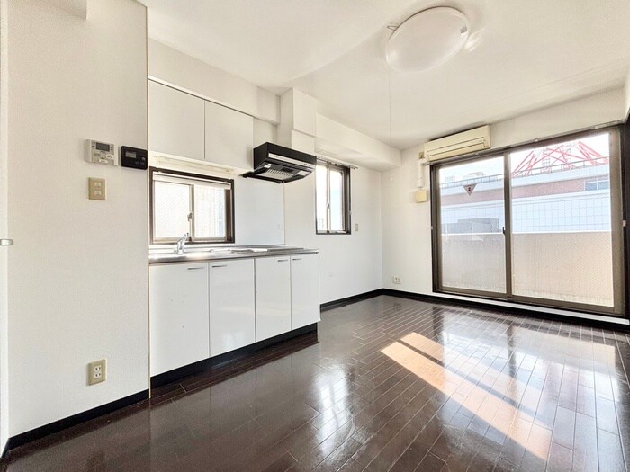 物件内観写真8　(居室)