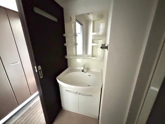 物件内観写真16　(洗面)