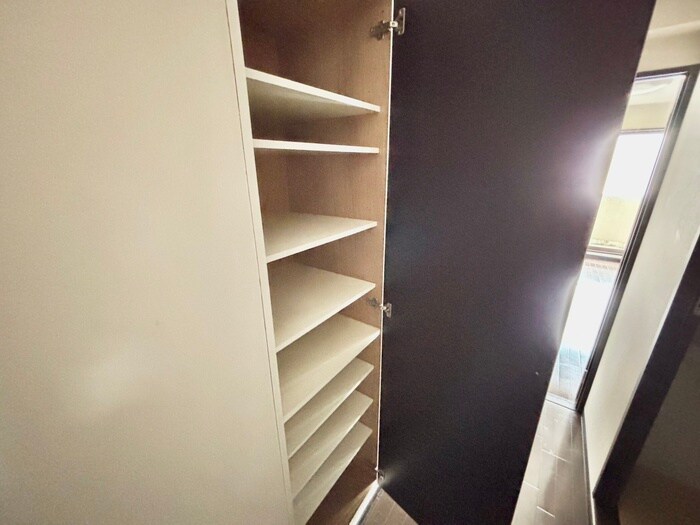 物件内観写真19　(靴箱)