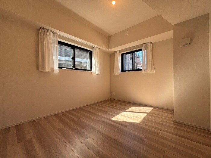 物件内観写真9　(居室)