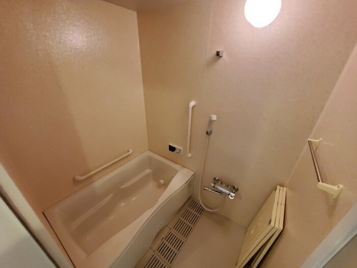 物件内観写真8　(バス／シャワールーム等)