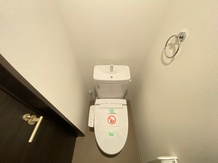 物件内観写真12　(トイレ)