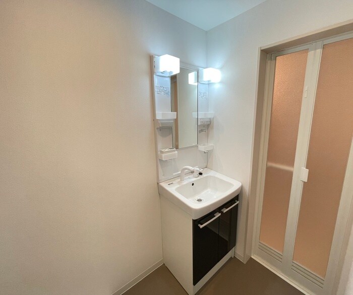 物件内観写真13　(洗面)