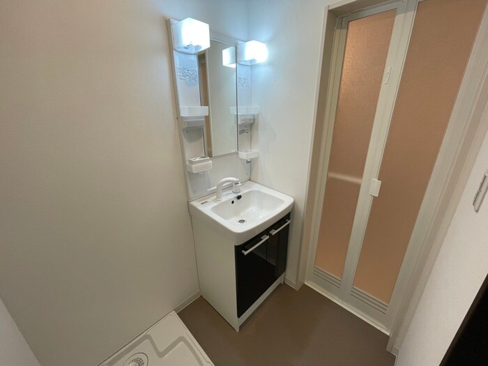 物件内観写真13　(洗面)