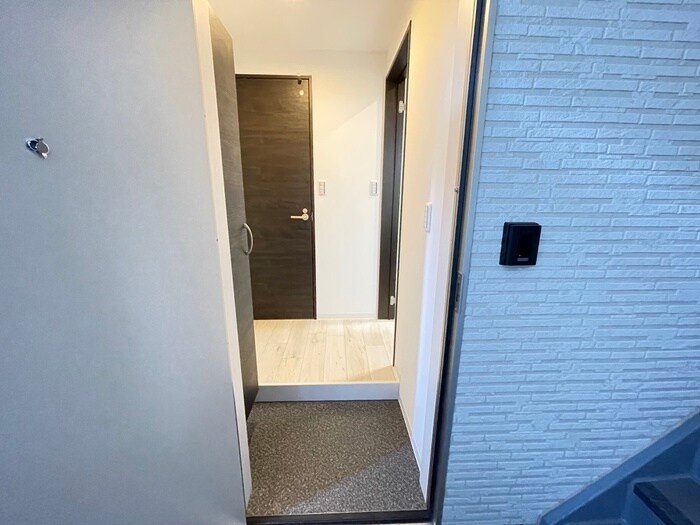 物件内観写真15　(玄関)