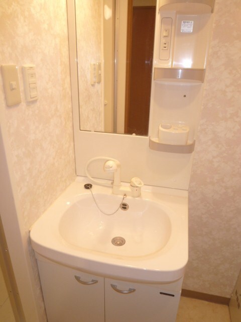 物件内観写真9　(洗面)