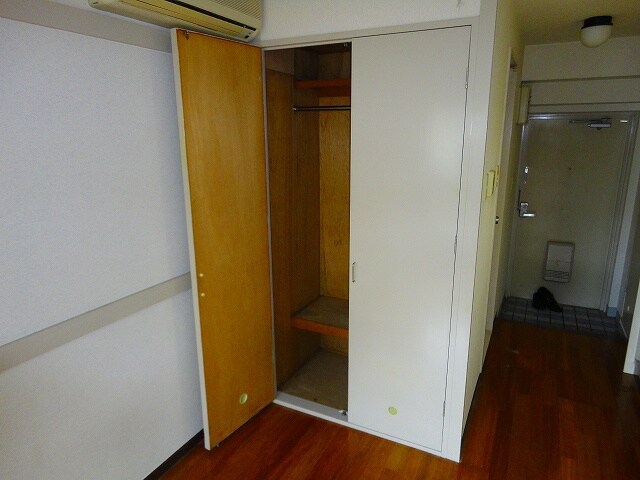 物件内観写真13　(収納)