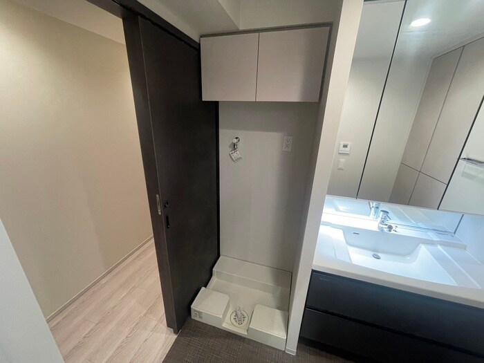 物件内観写真17　(洗濯機置場)