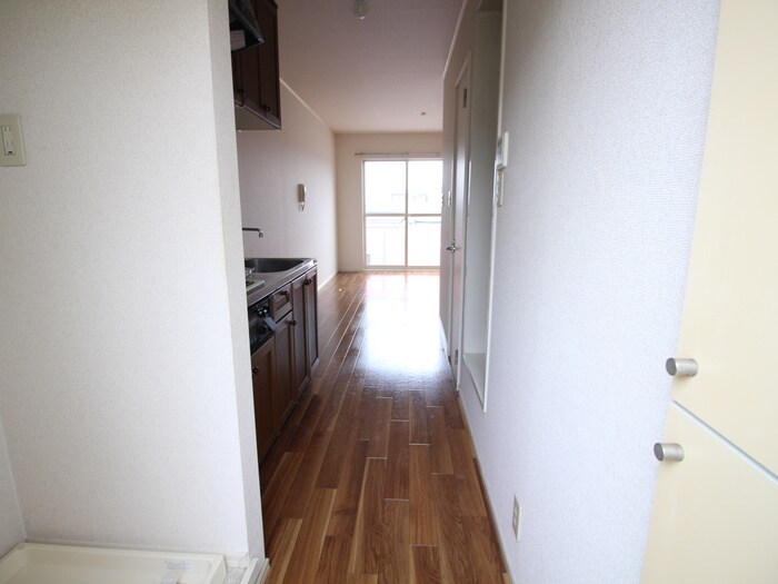 物件内観写真15　(廊下)