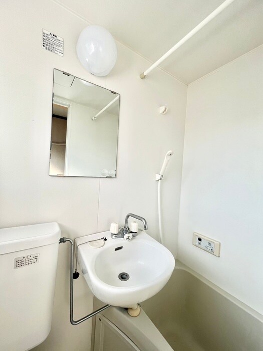 物件内観写真10　(洗面)