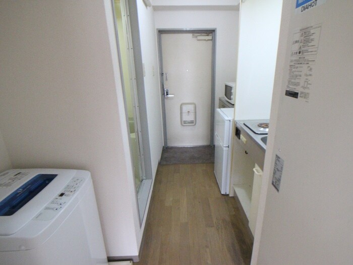 物件内観写真18　(廊下)