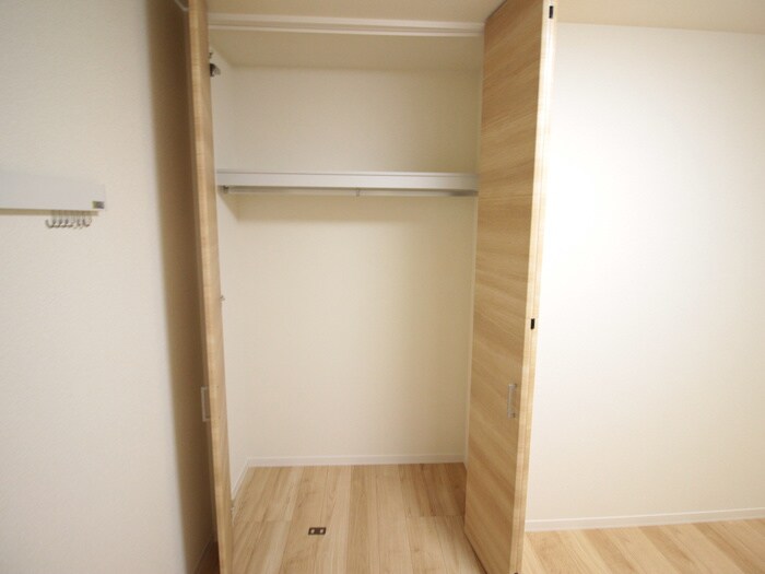 物件内観写真10　(収納)