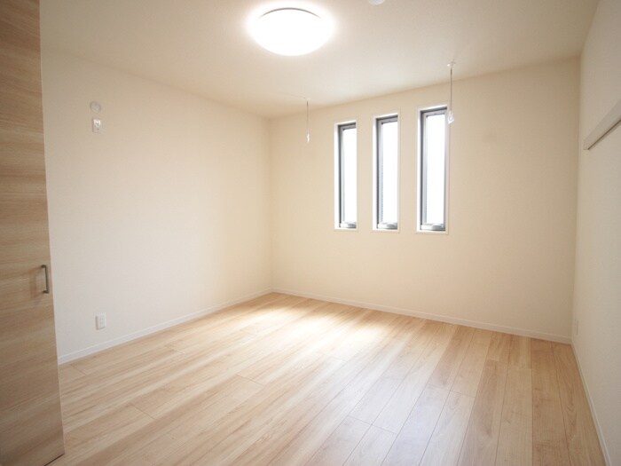 物件内観写真11　(居室)