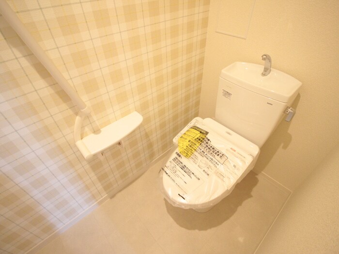 物件内観写真15　(トイレ)