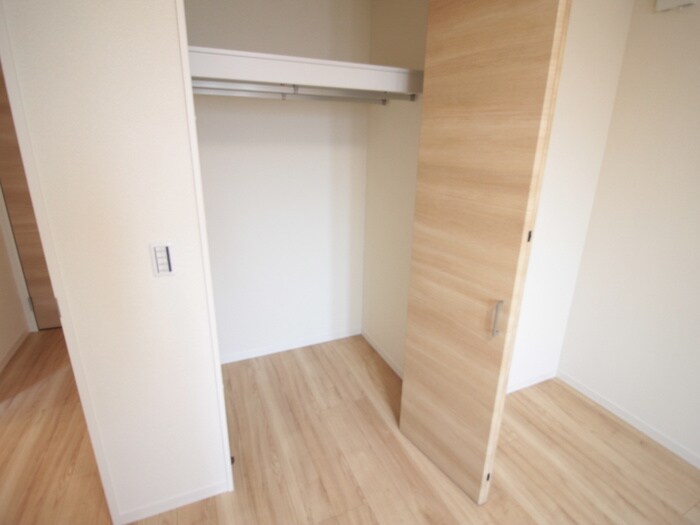 物件内観写真18　(収納)