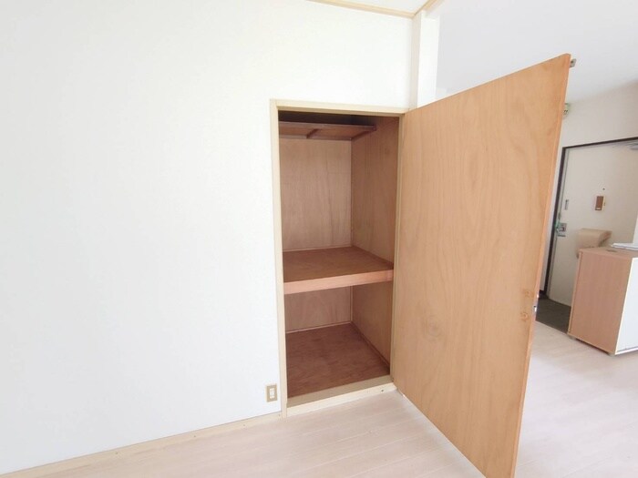 物件内観写真13　(収納)