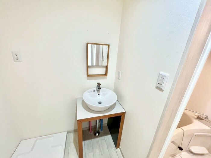 物件内観写真12　(洗面)