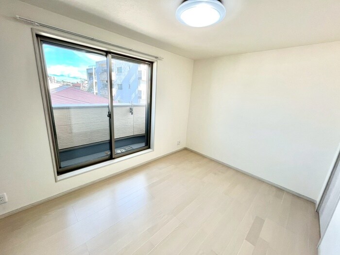 物件内観写真14　(居室)