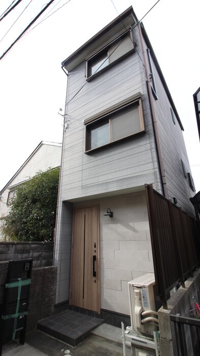 物件外観写真2　(外観写真)