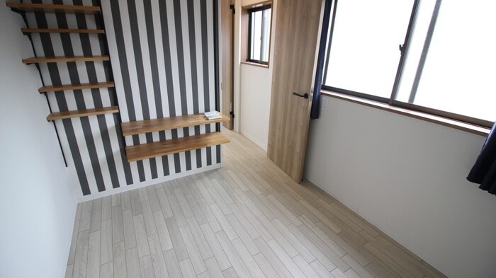 物件内観写真8　(居室)