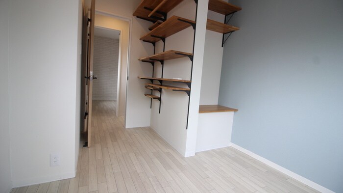 物件内観写真9　(居室)