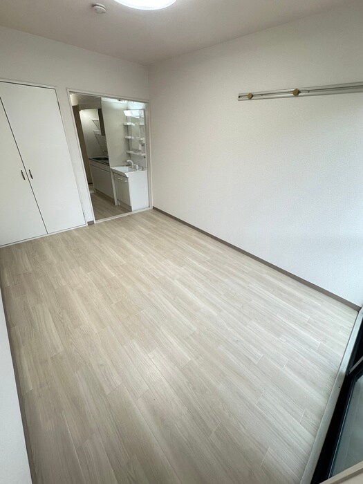 物件内観写真12　(居室)