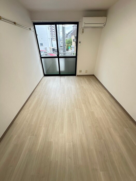 物件内観写真15　(居室)