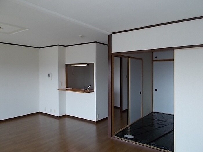 物件内観写真10　(居室)