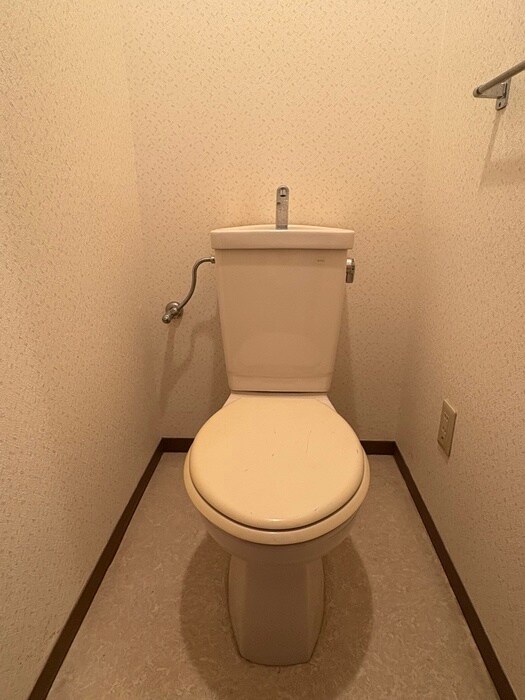 物件内観写真12　(トイレ)