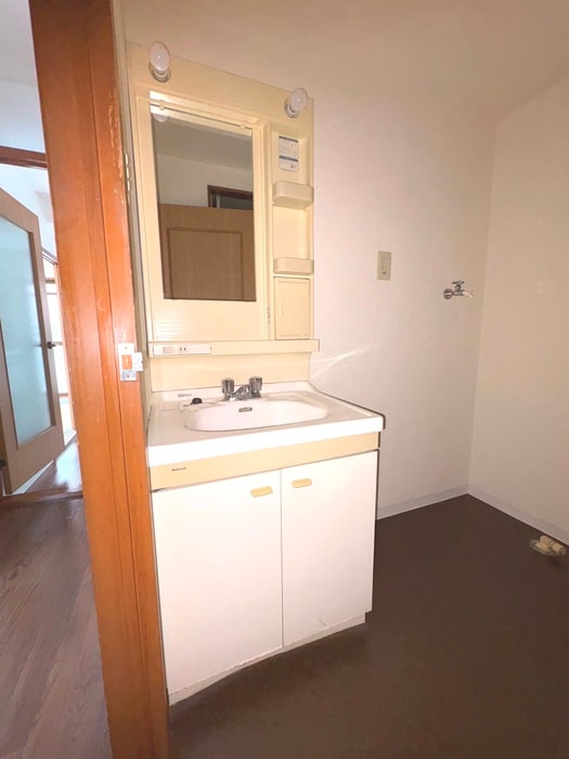 物件内観写真12　(洗面)