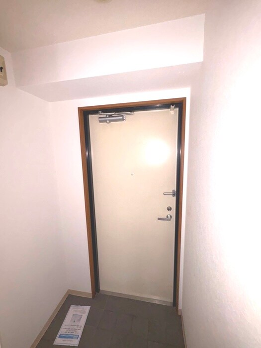 物件内観写真15　(玄関)