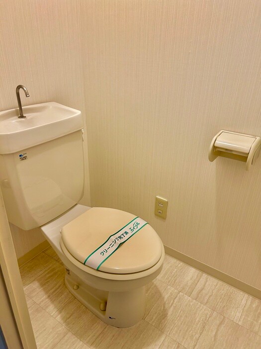 物件内観写真11　(トイレ)