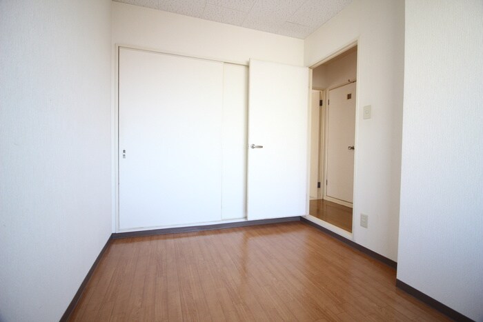 物件内観写真21　(居室)