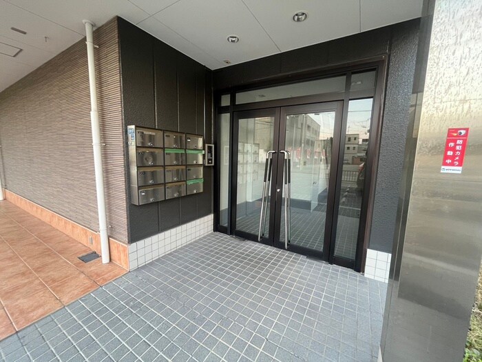 エスポワール川西のエントランス部分