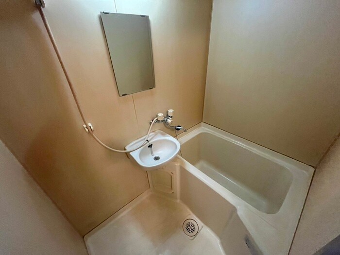 エスポワール川西のバス