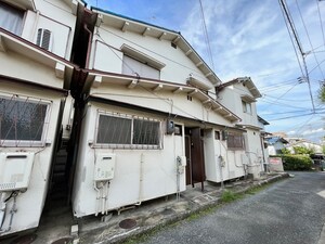 松田貸家外観写真