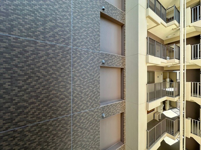 物件内観写真21　(室内からの展望)