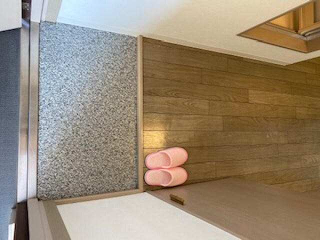 物件内観写真7　(玄関)