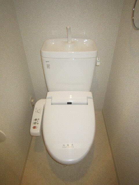 物件内観写真9　(トイレ)