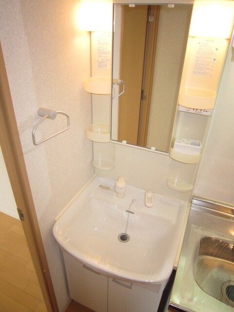 物件内観写真12　(洗面)