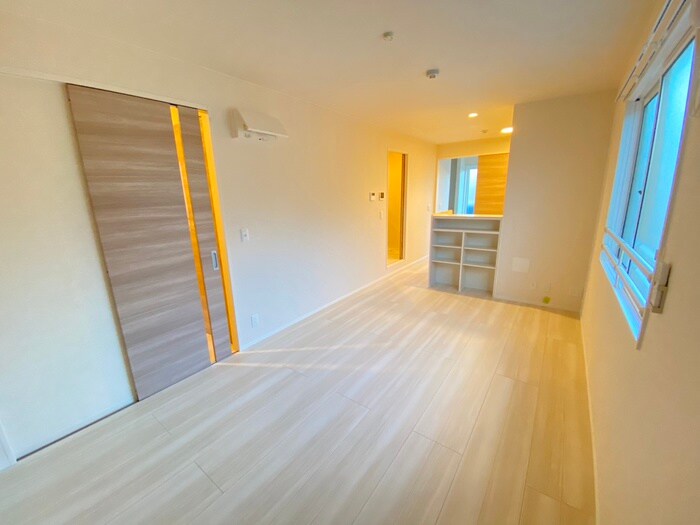 物件内観写真8　(居室)